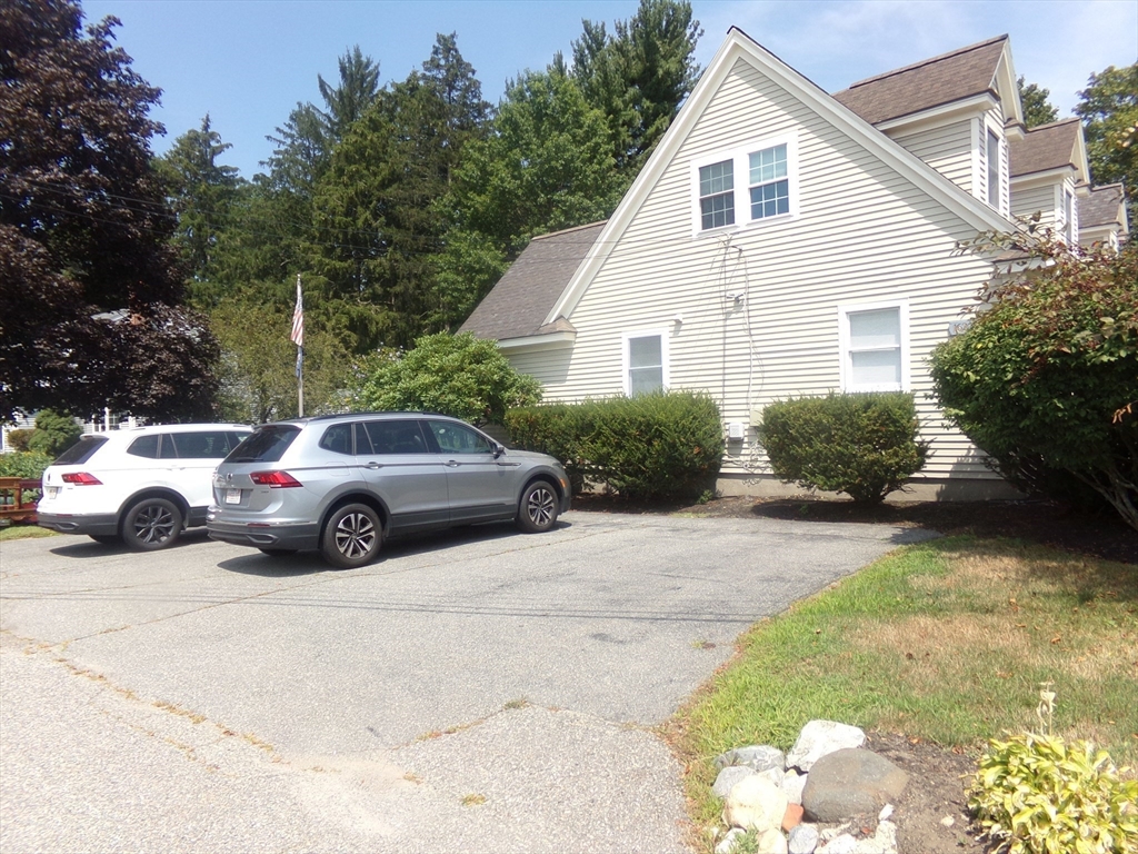 162 Middlesex Ave 1