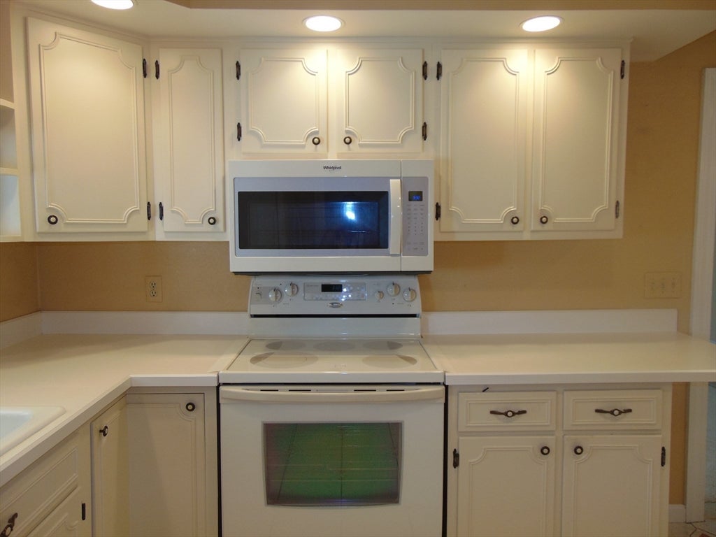 225 Reingold Ave, Fitchburg, MA, 225 Reingold Ave, Fitchburg, MA Photo #3