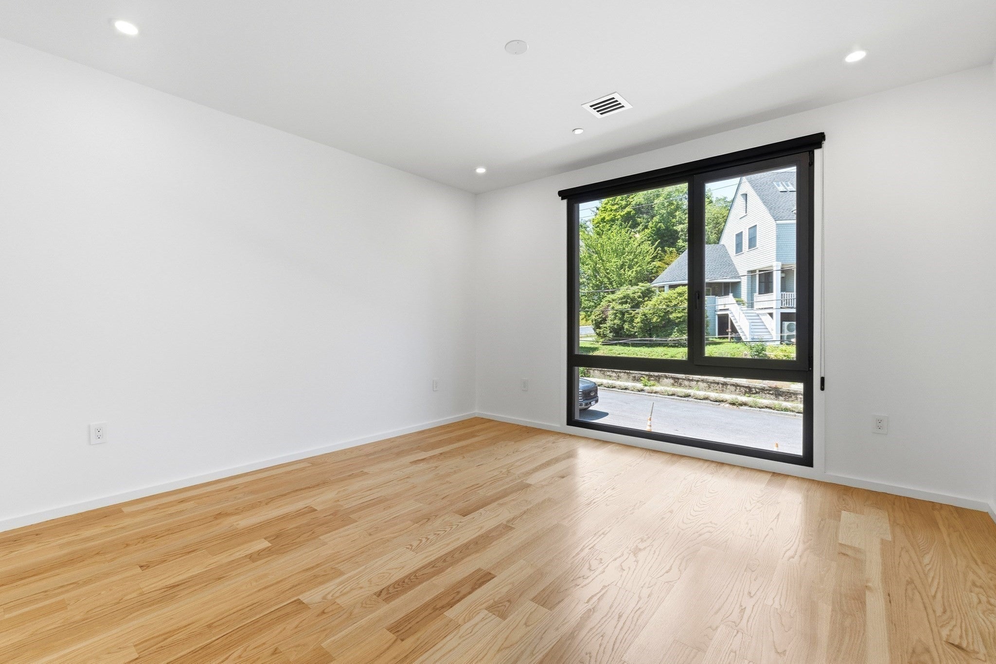 11 Algonquin Road #1, Newton, MA Photo #21