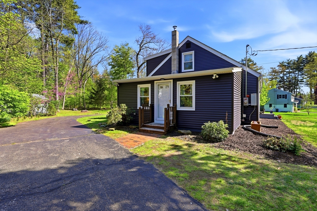 77 Carmody Rd