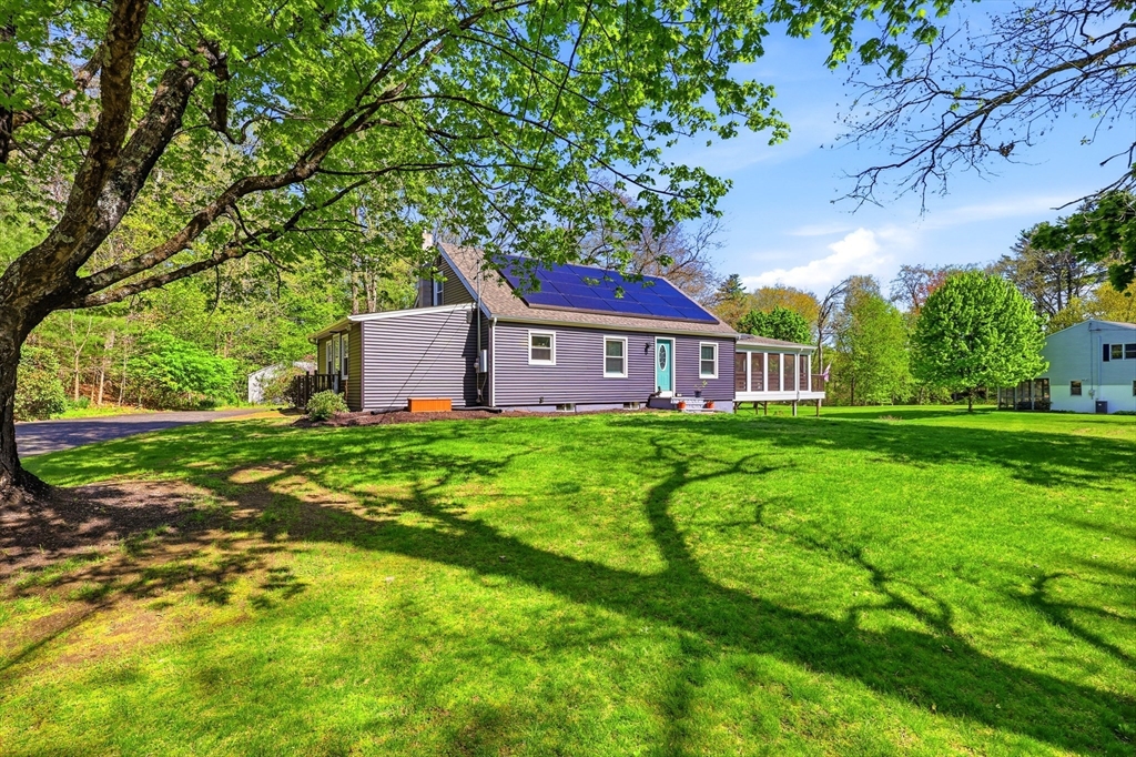 77 Carmody Rd