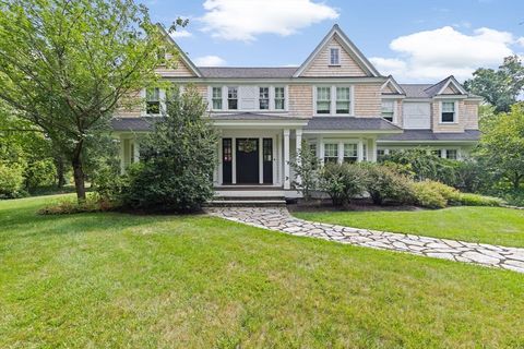 218 Woodland Rd Milton MA 02186