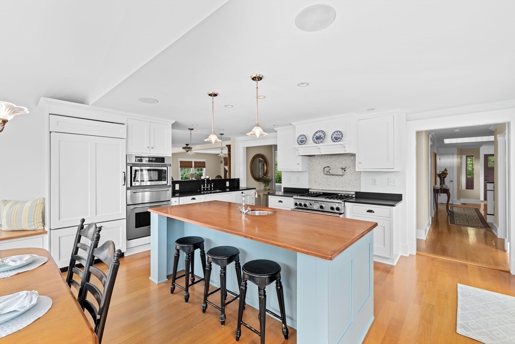 218 Woodland Rd