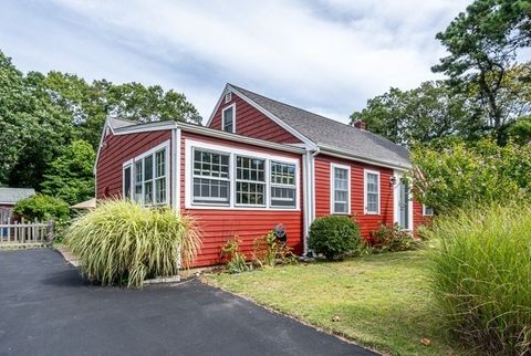 28 Bumpus Rd Barnstable MA 02601