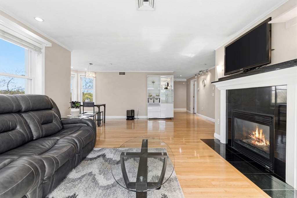 437 N Main St #C, Andover, MA Photo #4