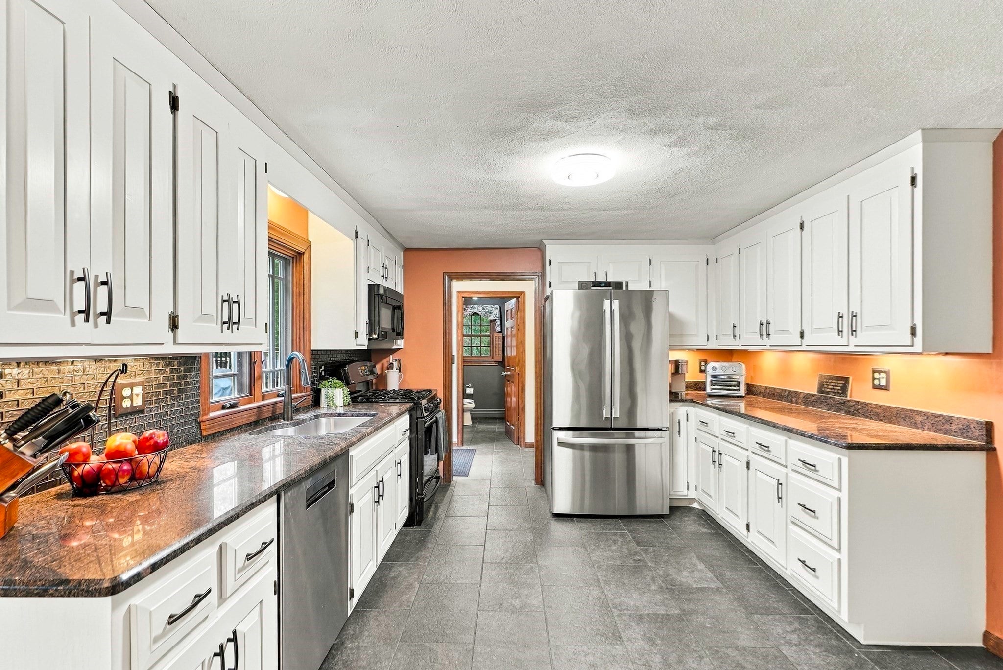 8 Joseph Rd