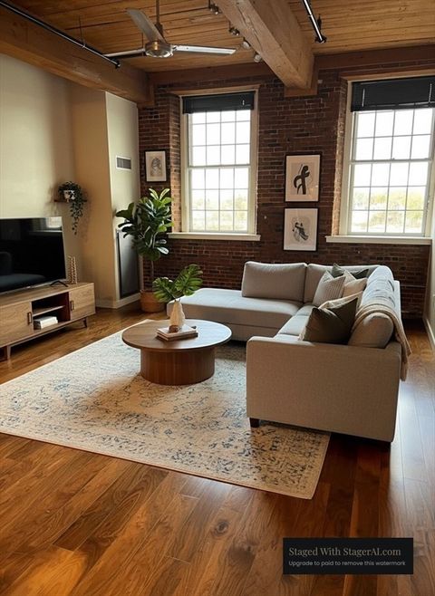 130 John St 242 Lowell MA 01852