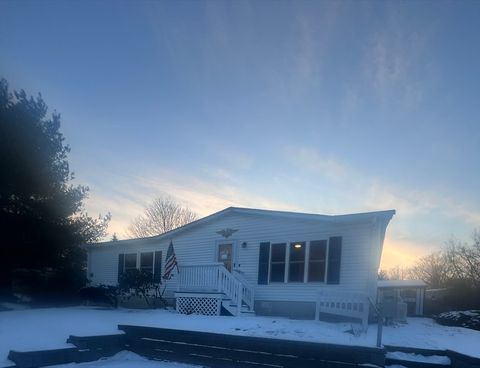 Photo of 6 Canterbury Lane #6, Rockland, MA 02370 (MLS # 73464527)