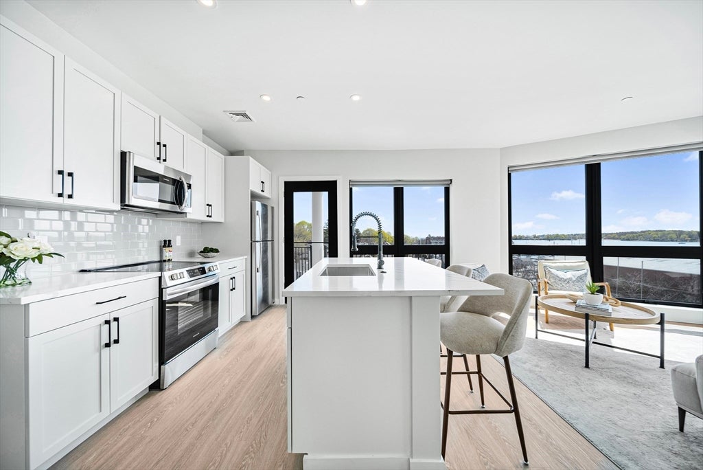 6 Rantoul St #203, Beverly, MA, 6 Rantoul St #203, Beverly, MA Photo #4