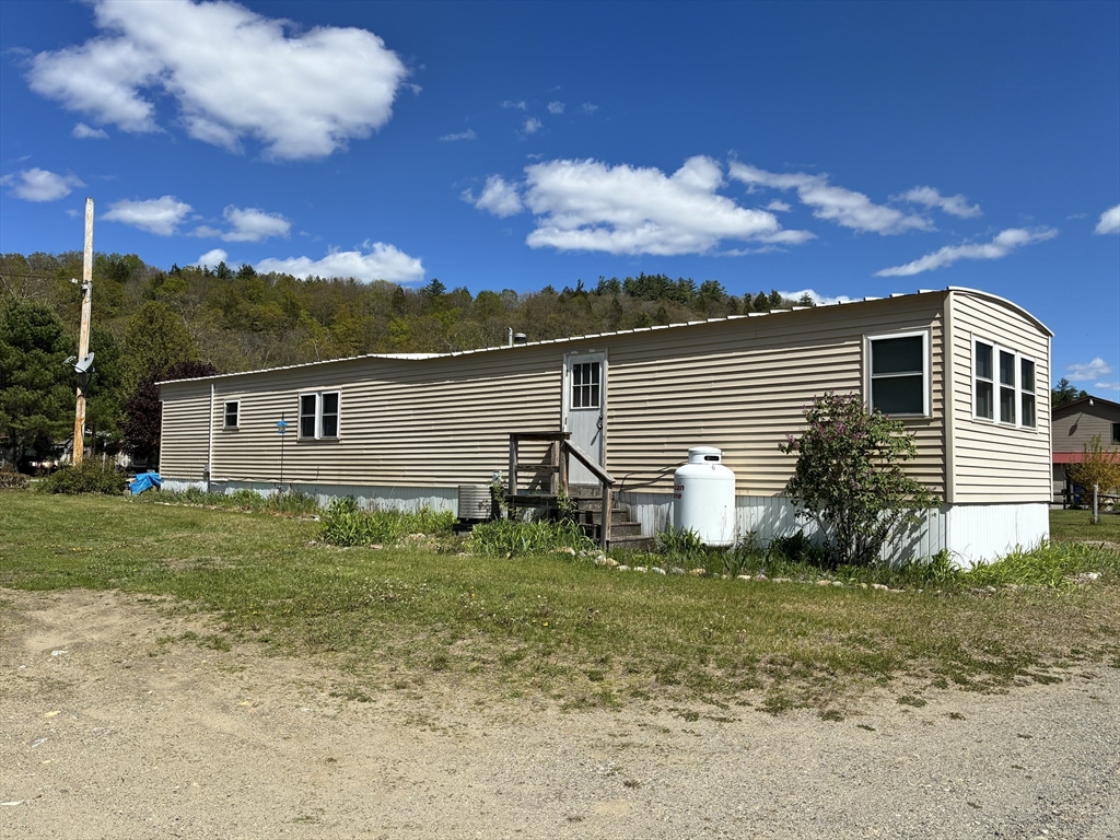 559 Tea St 1