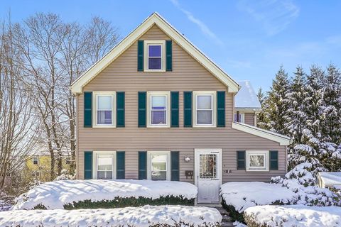 3 Horton Pl Milton MA 02186
