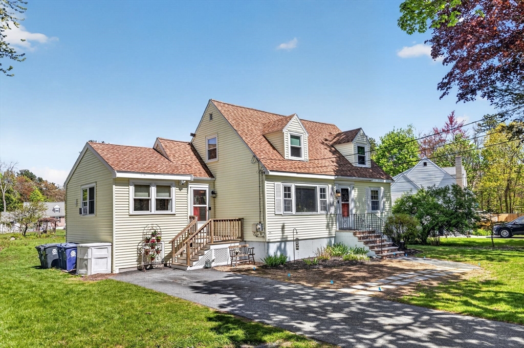 34 Andover St, Wilmington, MA Photo #2