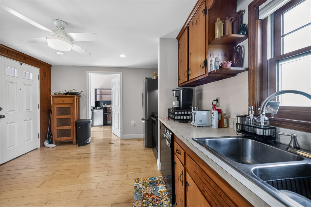 34 Andover St, Wilmington, MA Photo #24
