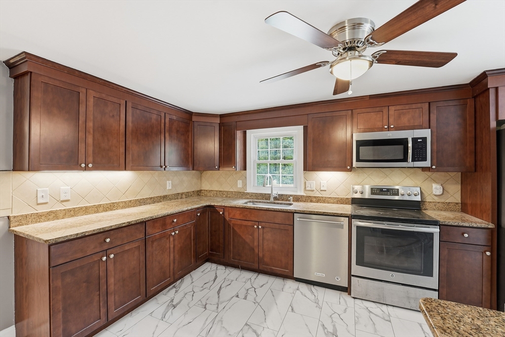 41 Dressel Ave