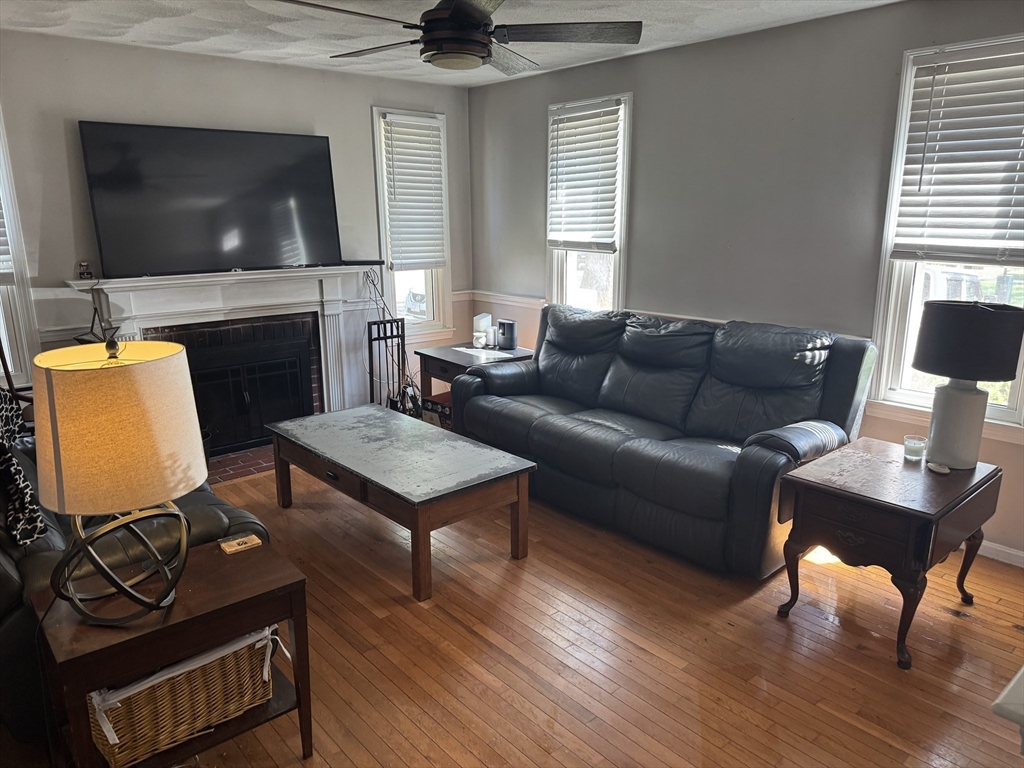 348 Wellman Ave 348