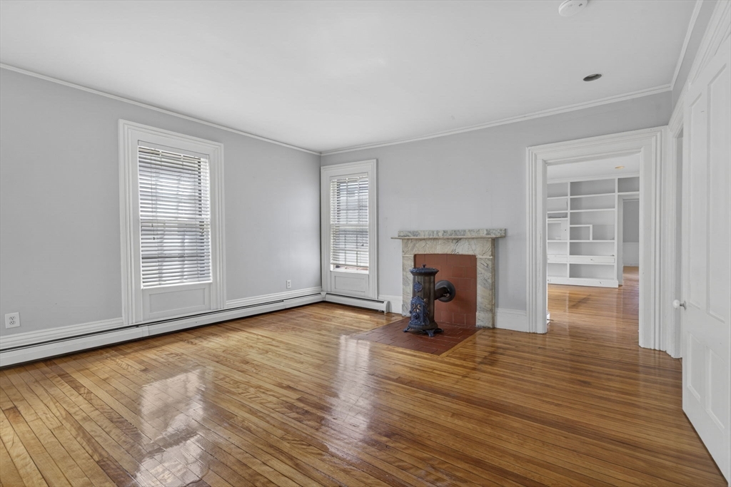 12 Crown St, Worcester, MA Photo #18