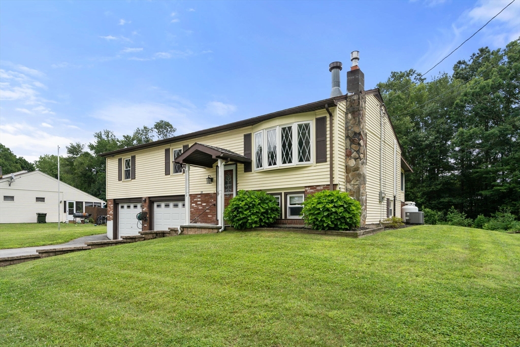 35 Nancy Dr