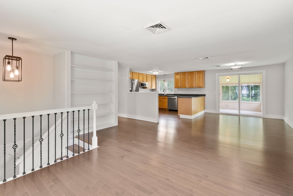 35 Nancy Dr