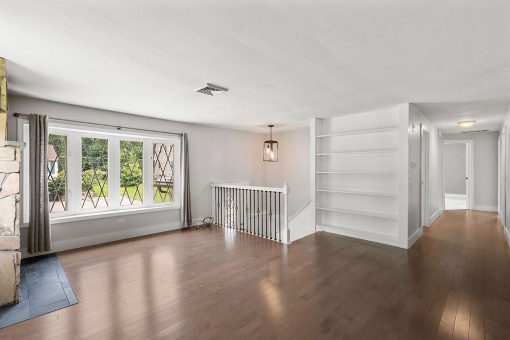 35 Nancy Dr