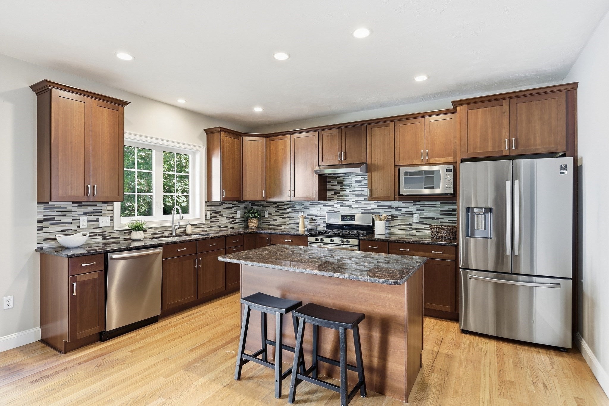 1 Martha Ln, Acton, MA Photo #9