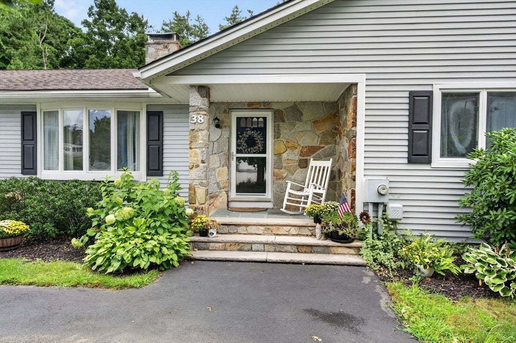 38 Sable Run Ln, Methuen, MA, 38 Sable Run Ln, Methuen, MA Photo #6