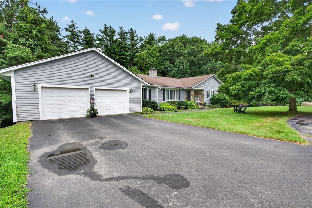 38 Sable Run Ln, Methuen, MA, 38 Sable Run Ln, Methuen, MA Photo #4