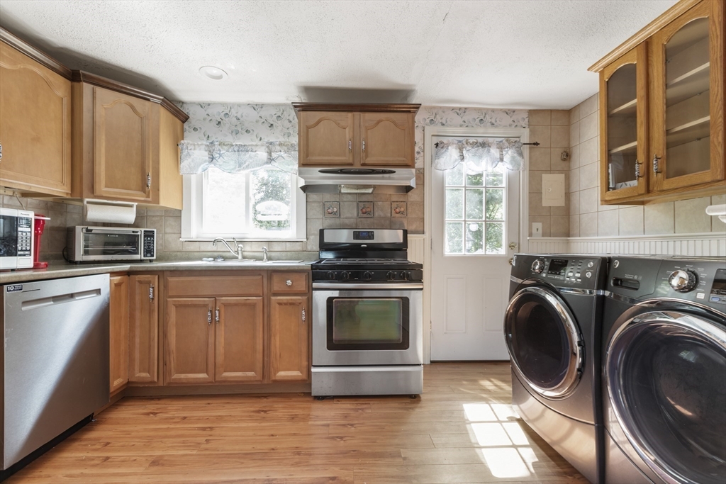 14 Alandale Pkwy