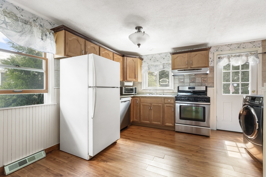 14 Alandale Pkwy