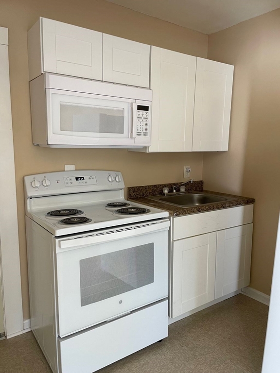 136 Brookside Rd
