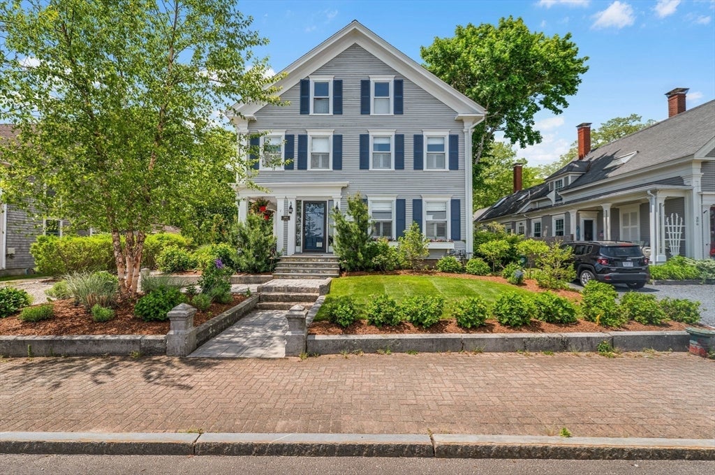 304 Front St