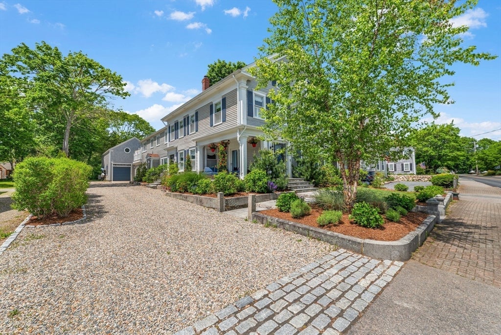 304 Front St