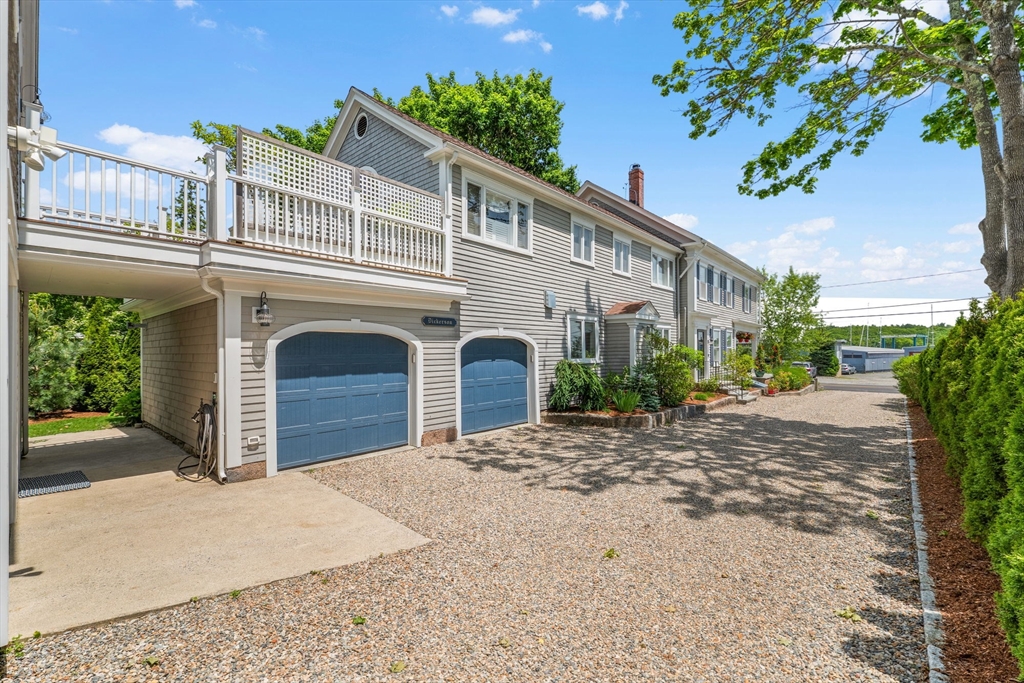 304 Front St