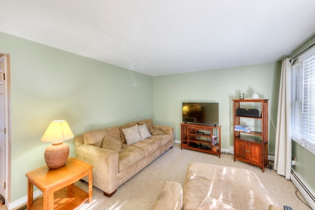 19 Joppa Rd, Worcester, MA, 19 Joppa Rd, Worcester, MA Photo #4