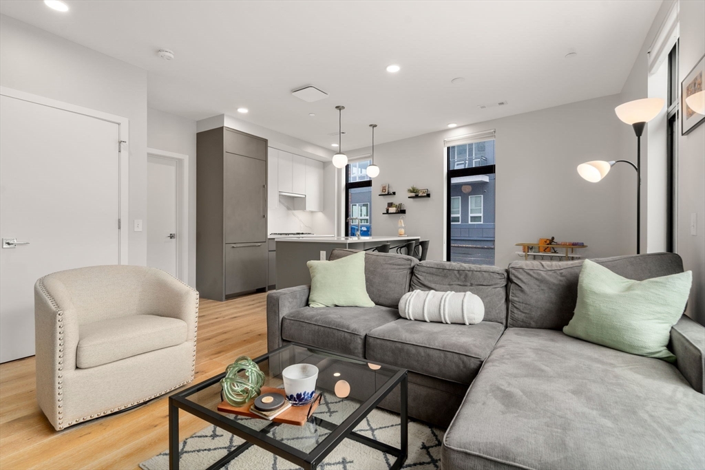 191 Washington St 324