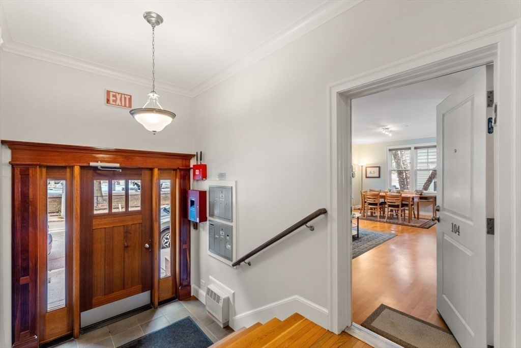 111-121 Green Street 104