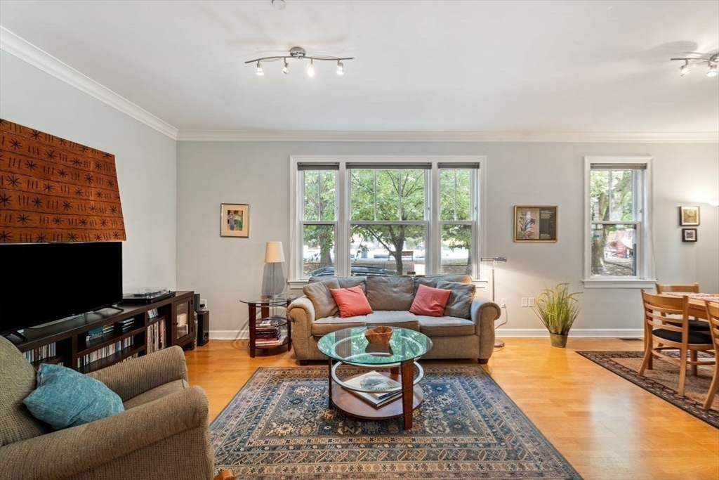 111-121 Green Street 104