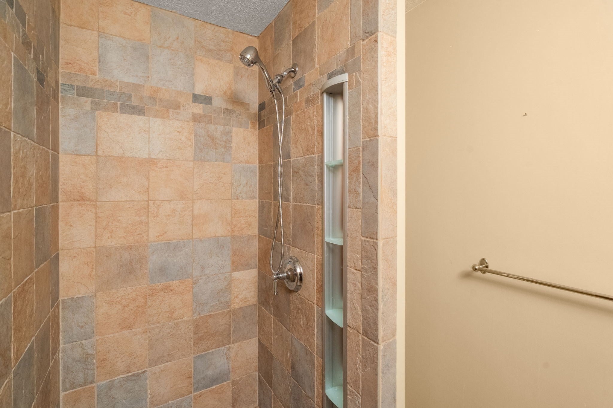 5 Pebble Place, Stoneham, MA, 5 Pebble Place, Stoneham, MA Photo #21