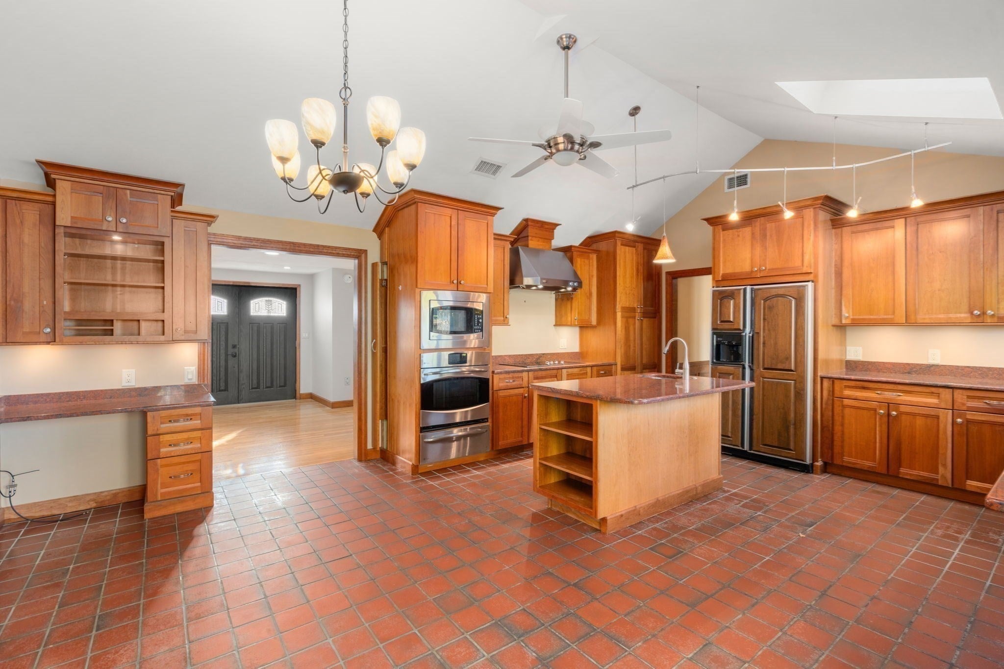 5 Pebble Place, Stoneham, MA, 5 Pebble Place, Stoneham, MA Photo #9