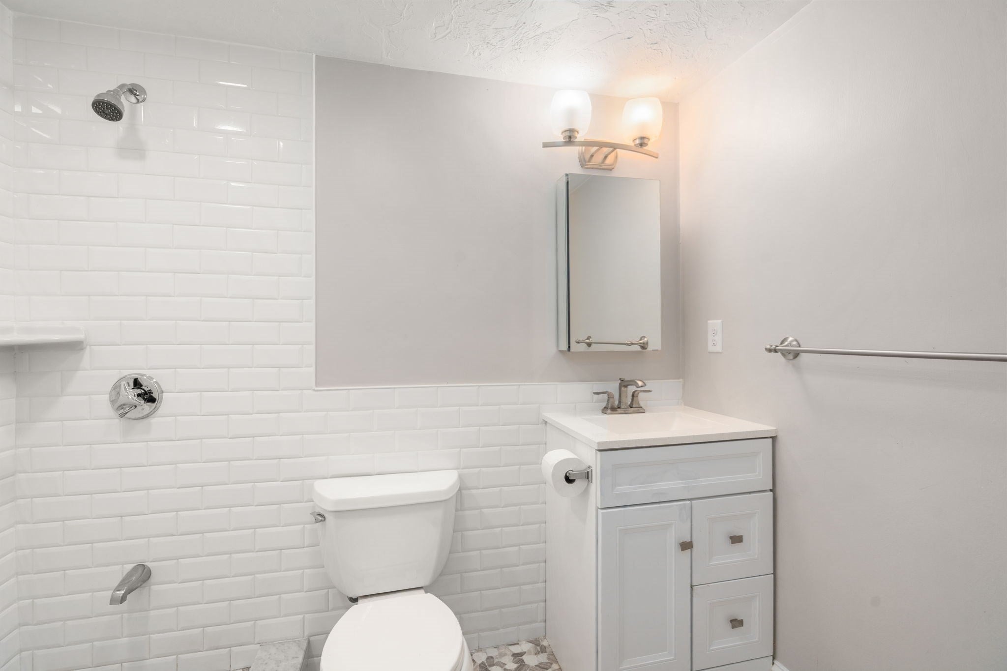 5 Pebble Place, Stoneham, MA, 5 Pebble Place, Stoneham, MA Photo #30