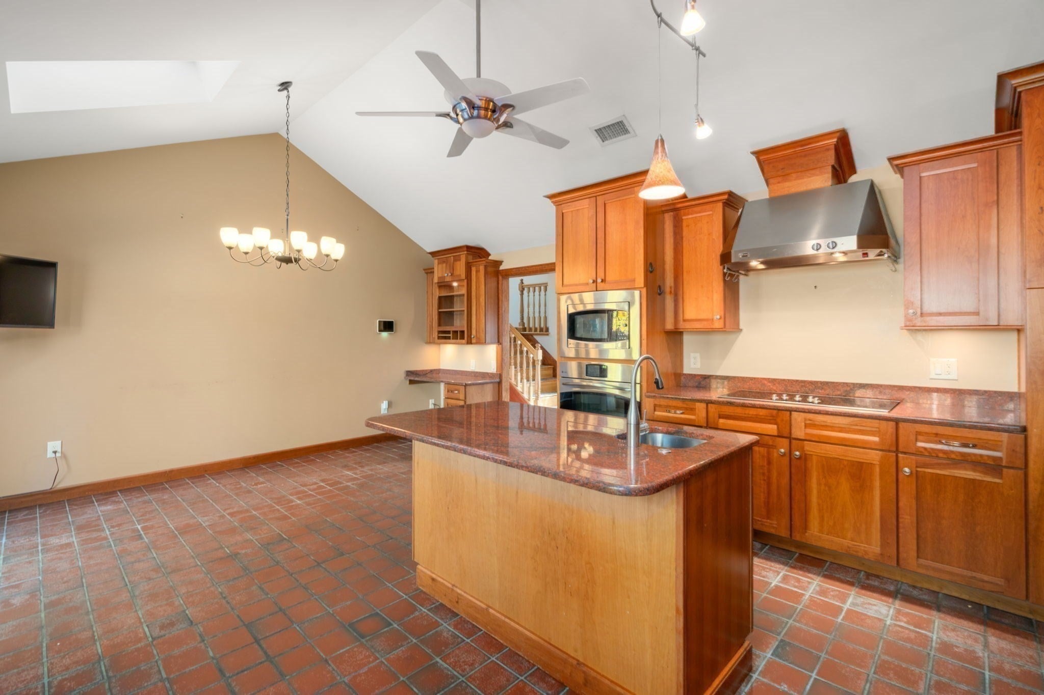 5 Pebble Place, Stoneham, MA, 5 Pebble Place, Stoneham, MA Photo #11