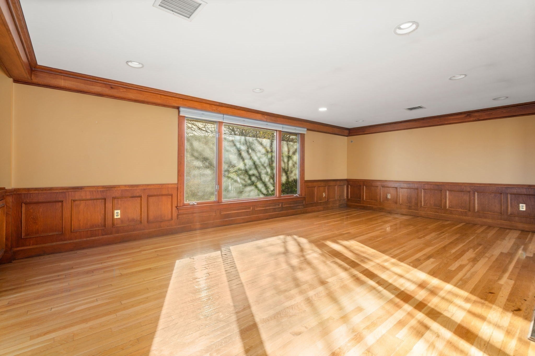 5 Pebble Place
