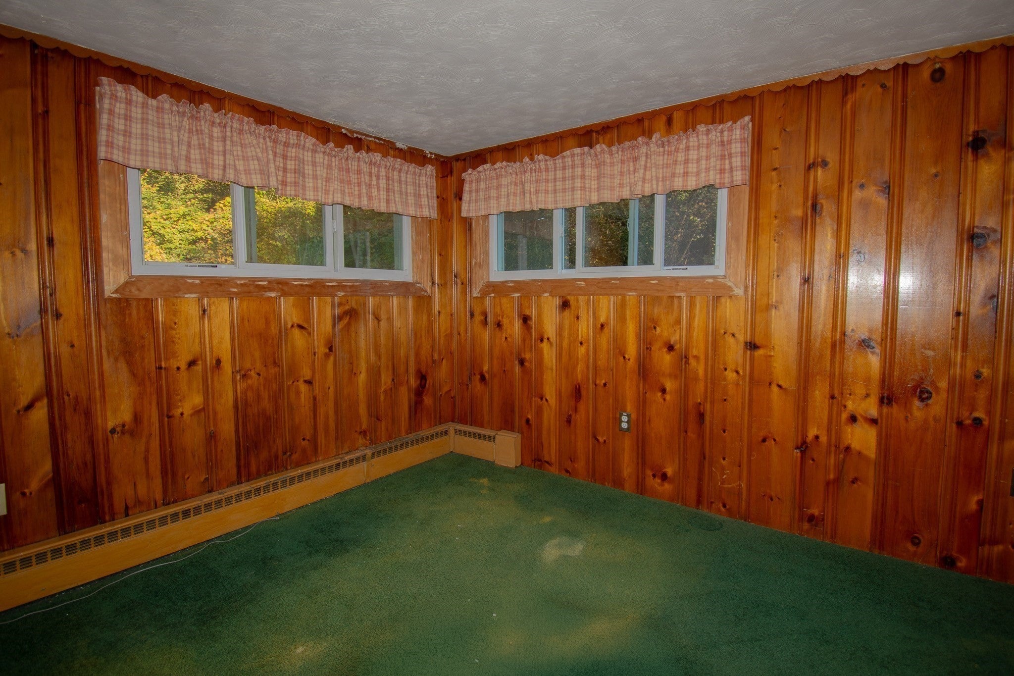92 Worcester Rd, Webster, MA, 92 Worcester Rd, Webster, MA Photo #11