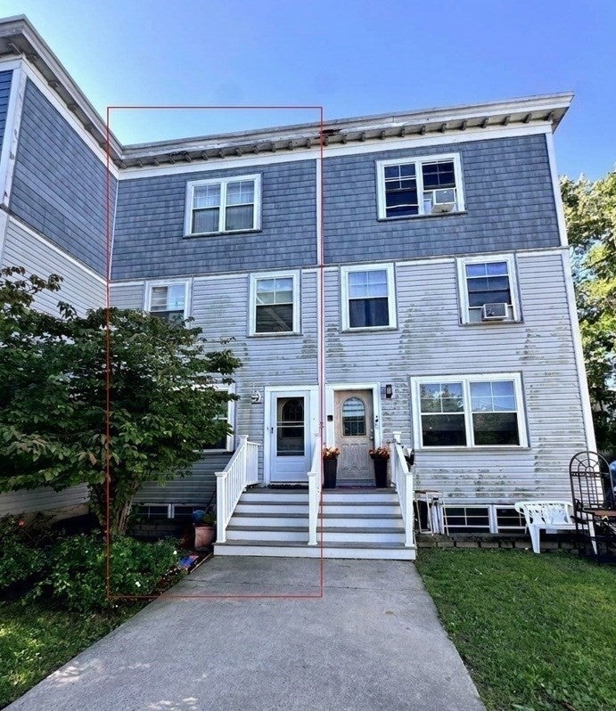 32 Cobden St 2