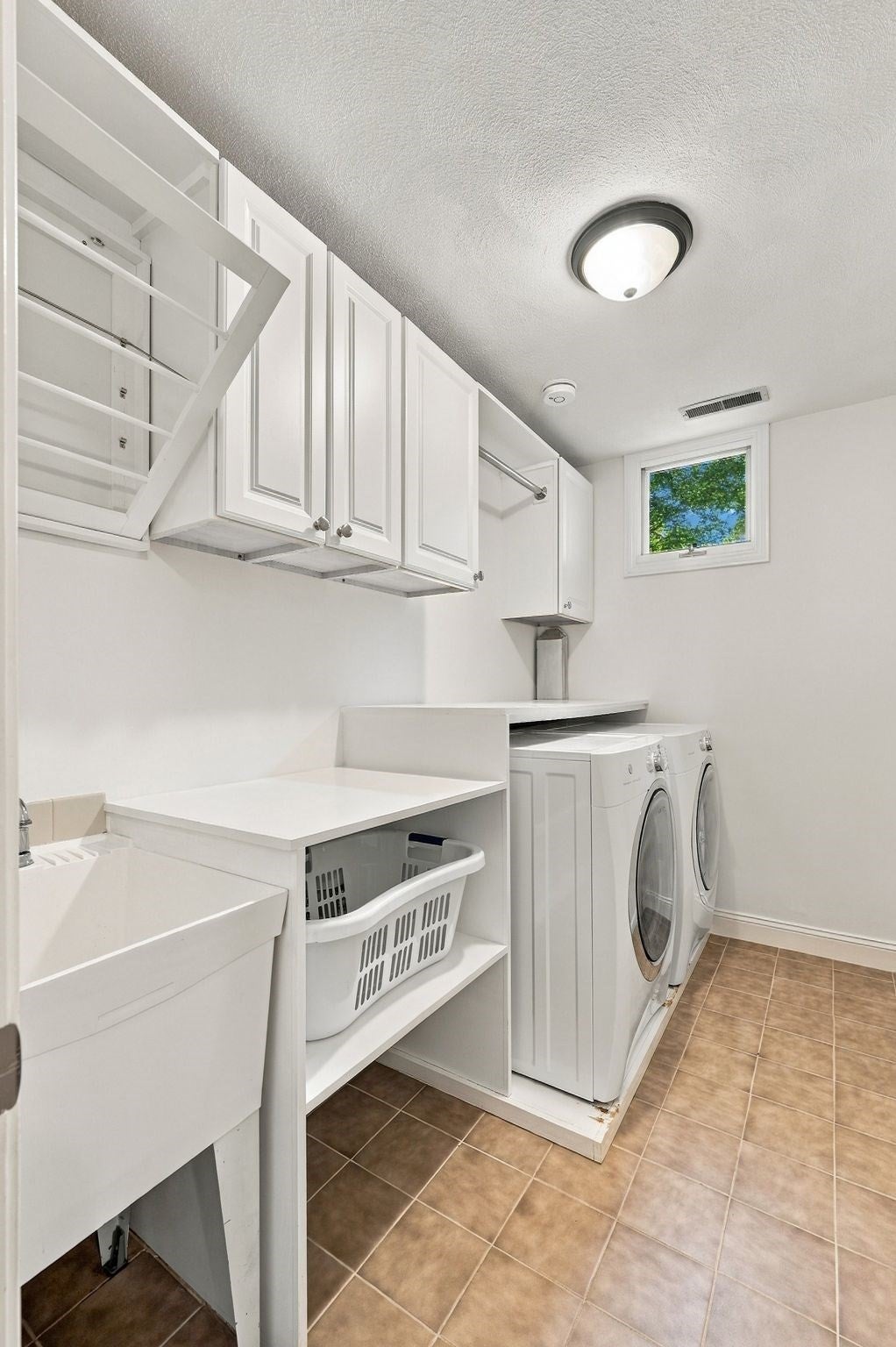 37 Chestnut Street, North Andover, MA, 37 Chestnut Street, North Andover, MA Photo #31