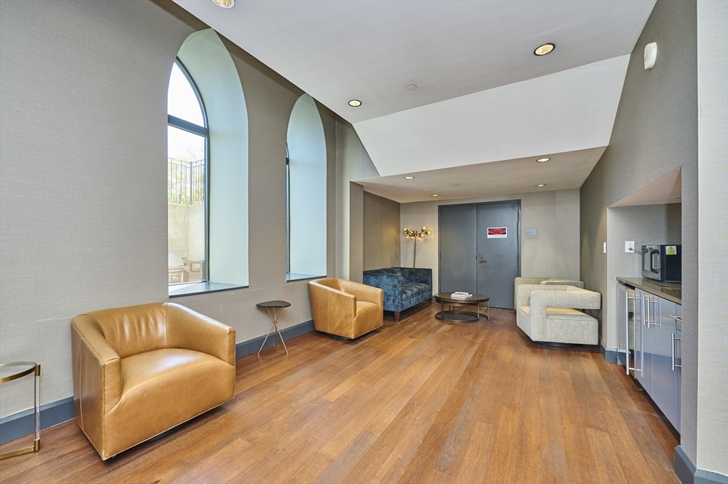 140 Shawmut Ave #1B, Boston, MA Photo #17