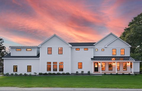 13 Alden Road Andover MA 01810