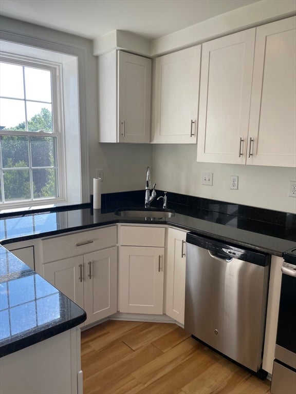 30 Village Hill Rd #304, Northampton, MA, 30 Village Hill Rd #304, Northampton, MA Photo #5