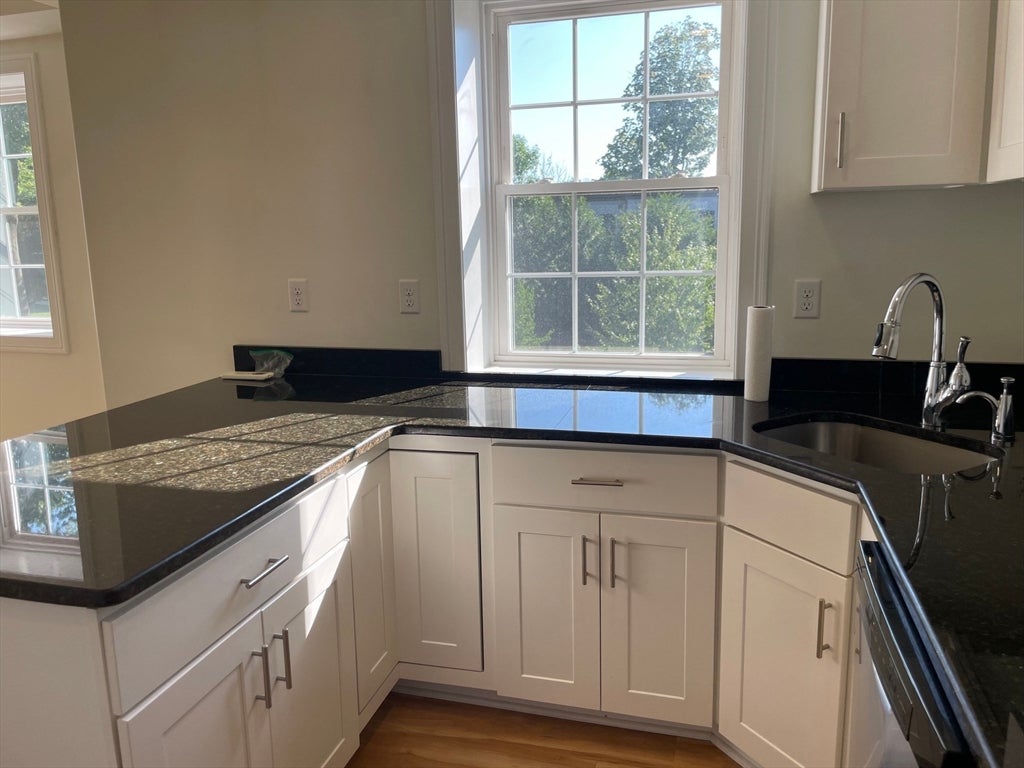 30 Village Hill Rd #304, Northampton, MA, 30 Village Hill Rd #304, Northampton, MA Photo #6