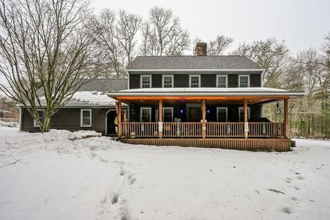 119 White Oak Run Dartmouth MA 02747