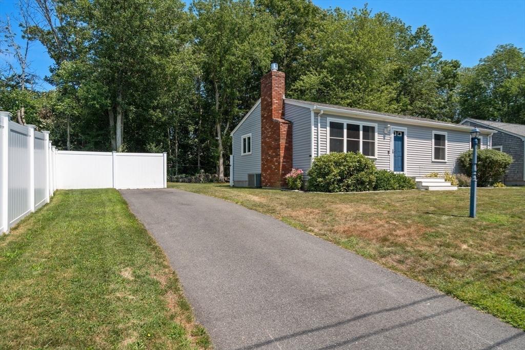 106 Laurelwood Dr